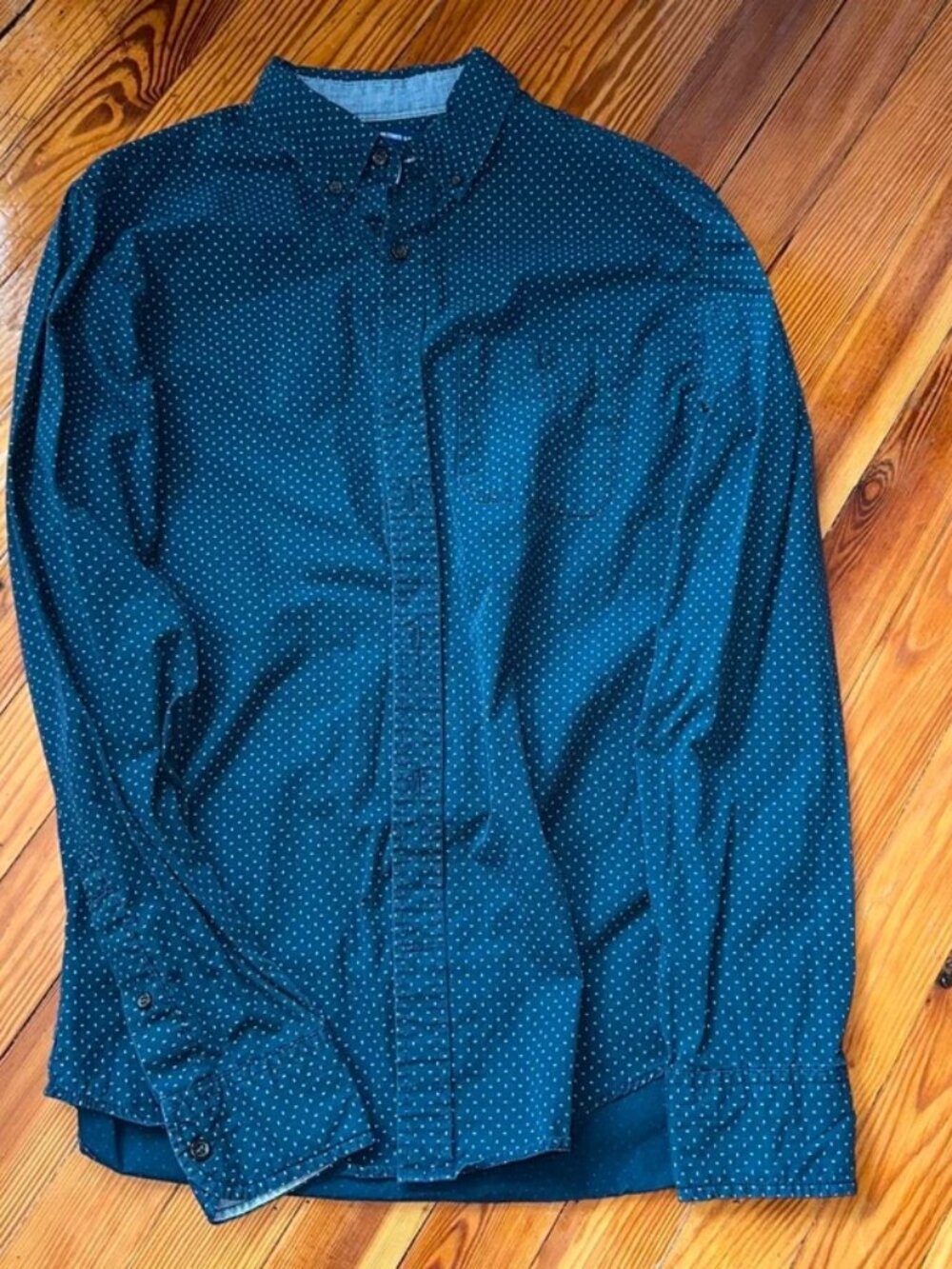 Old Navy Slim Fit Teal Polka Dot Long Sleeve Button Up Shirt